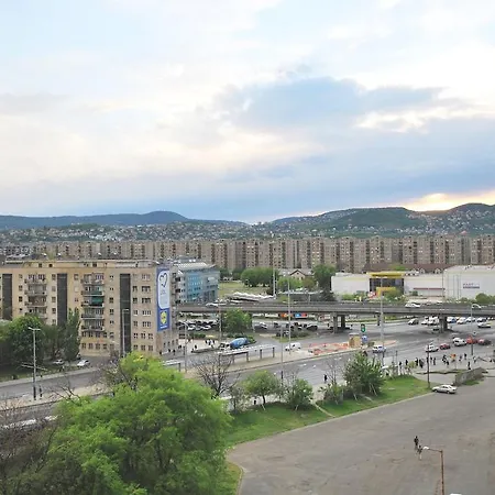 Apartment Arpad Bridge