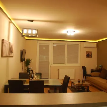 Apartment Arpad Bridge